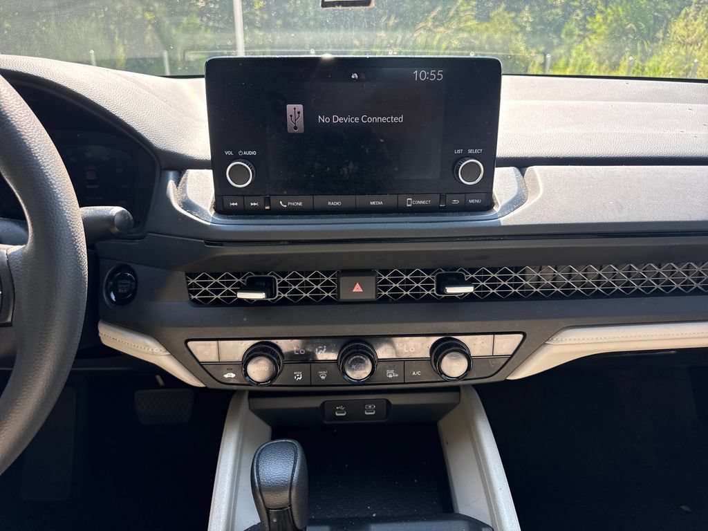 Used 2024 Honda Accord EX image 19