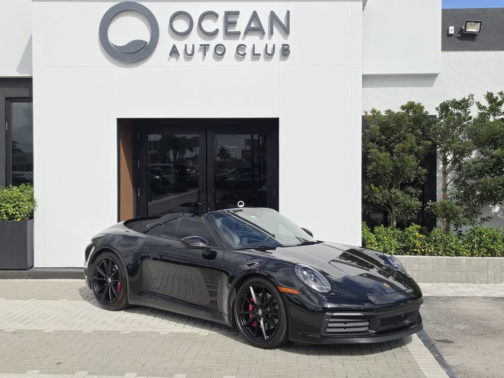 Used 2023 Porsche 911 Carrera S w/ Sport Package RWD image 2