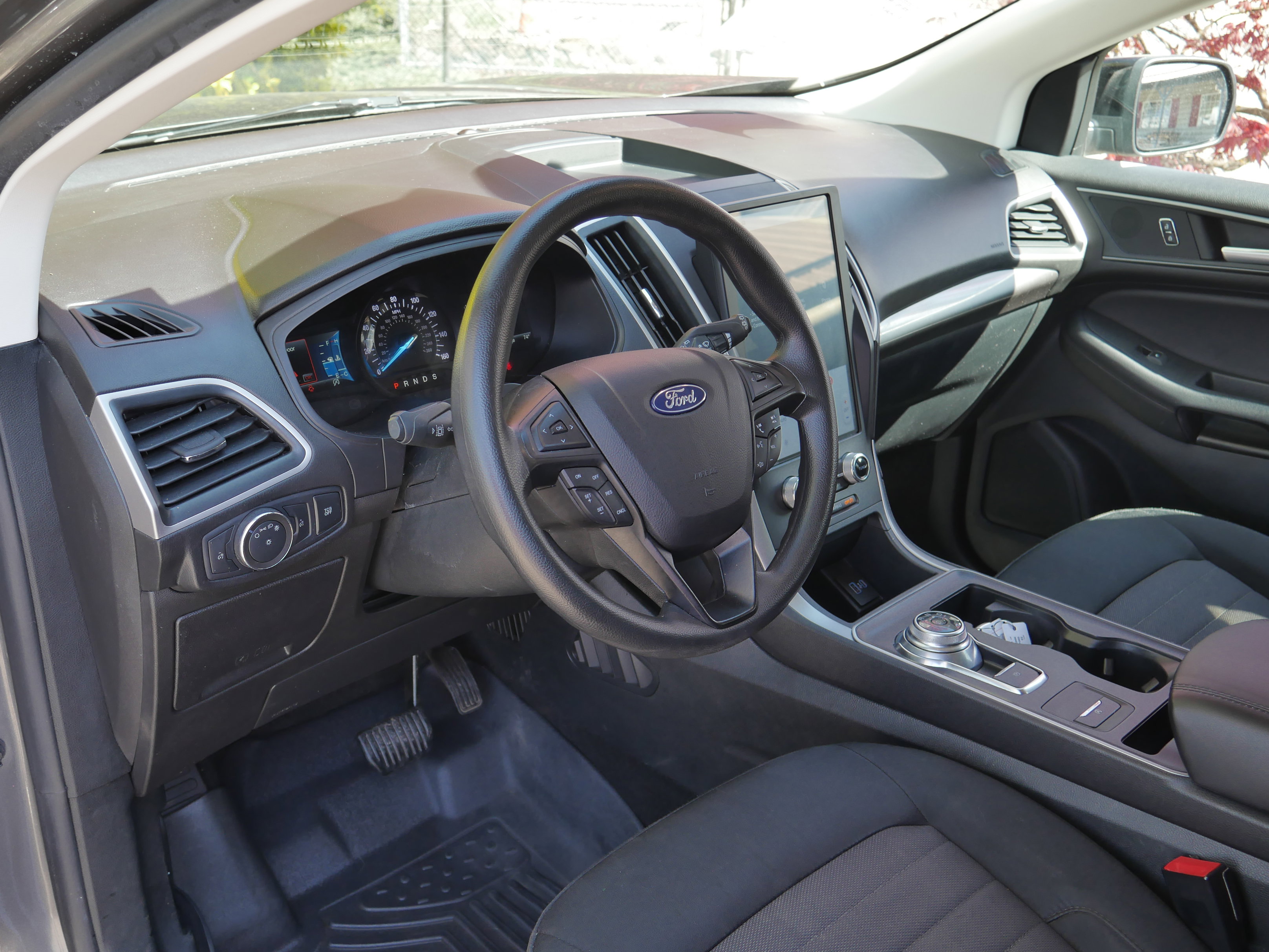 Certified 2022 Ford Edge SE w/ Black Appearance Package AWD/4WD image 4