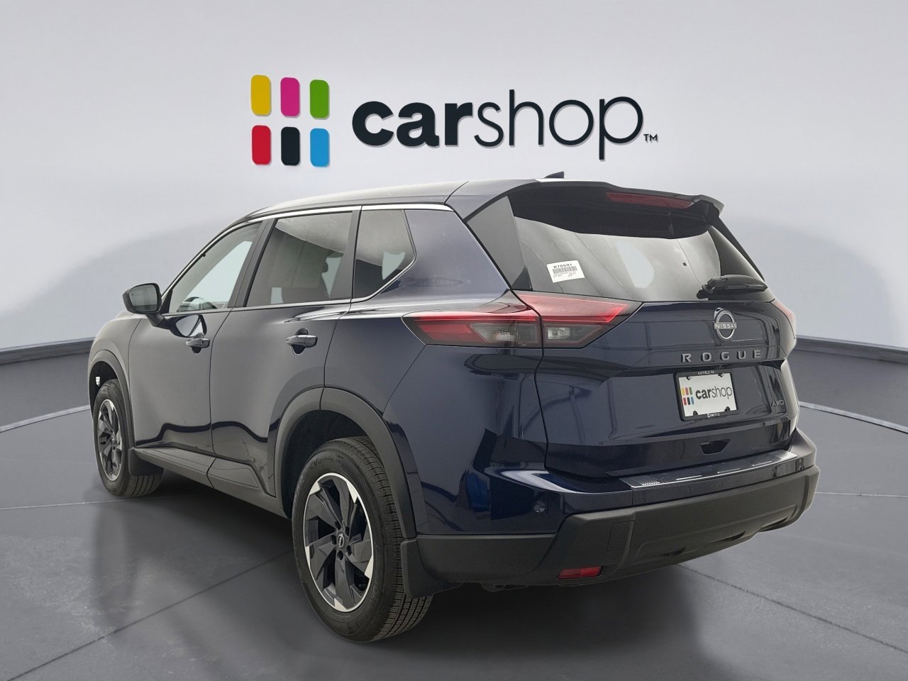 Used 2025 Nissan Rogue SV image 3