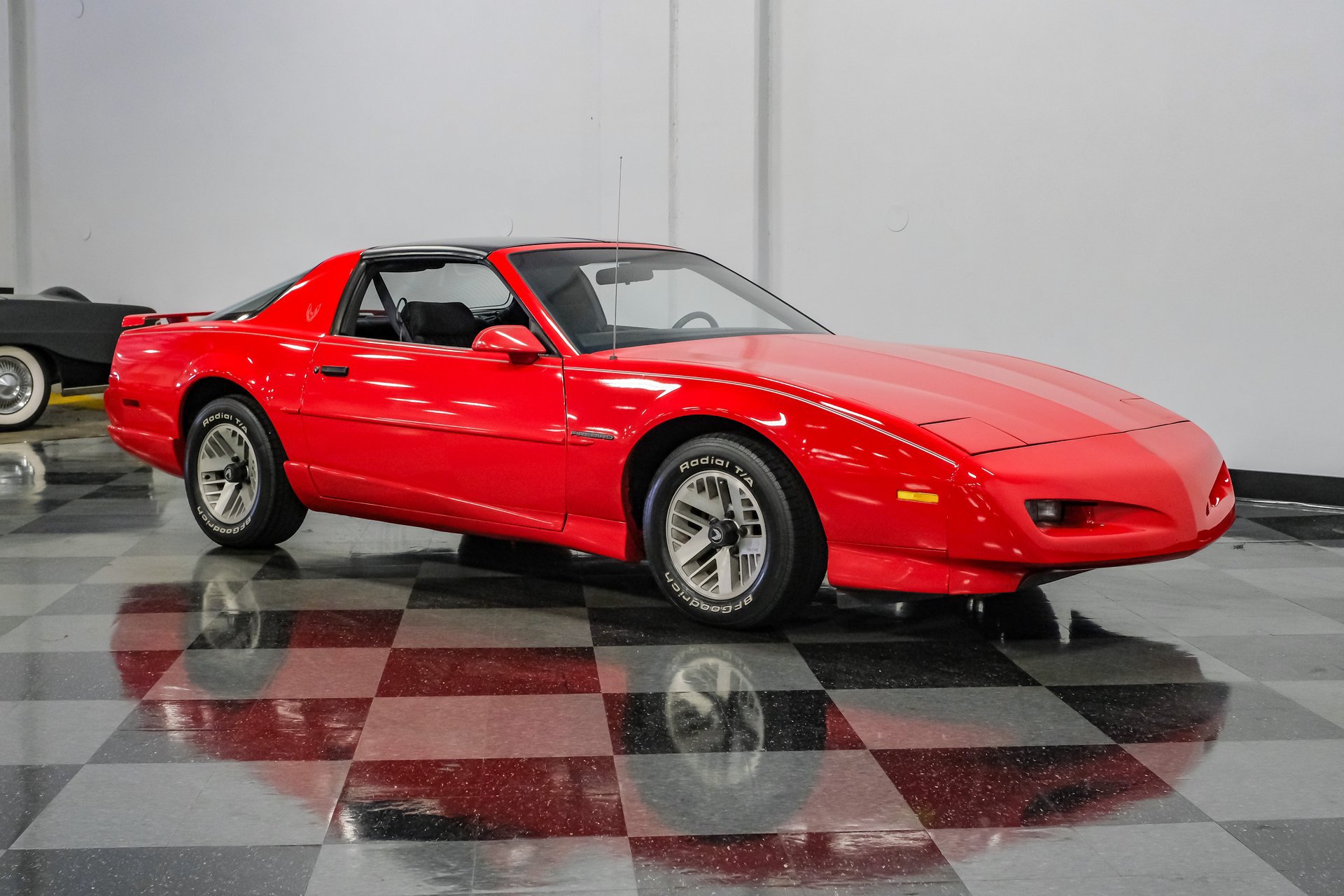 Used 1992 Pontiac Firebird Coupe RWD image 15