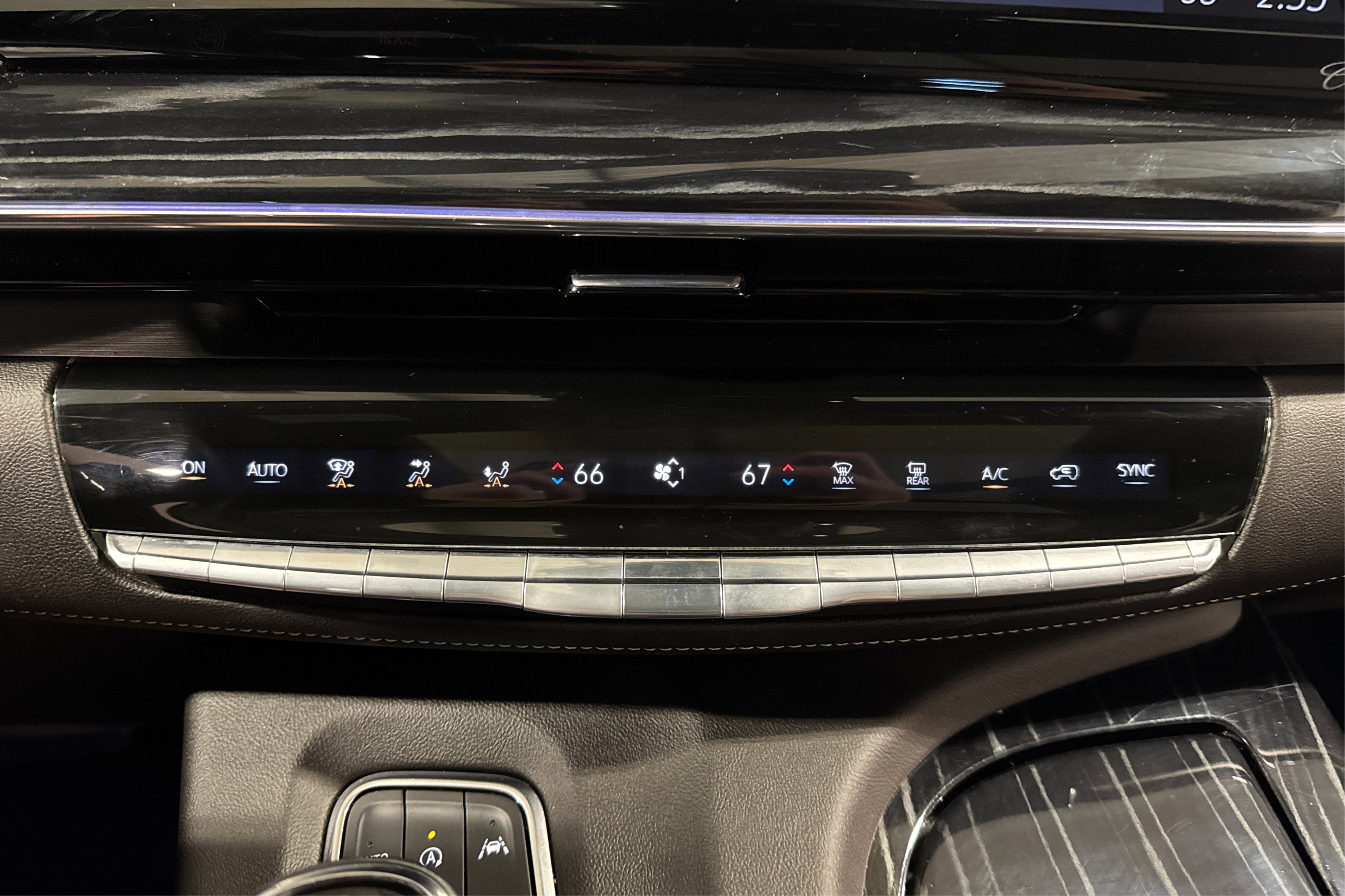 Used 2024 Cadillac Escalade Sport image 37