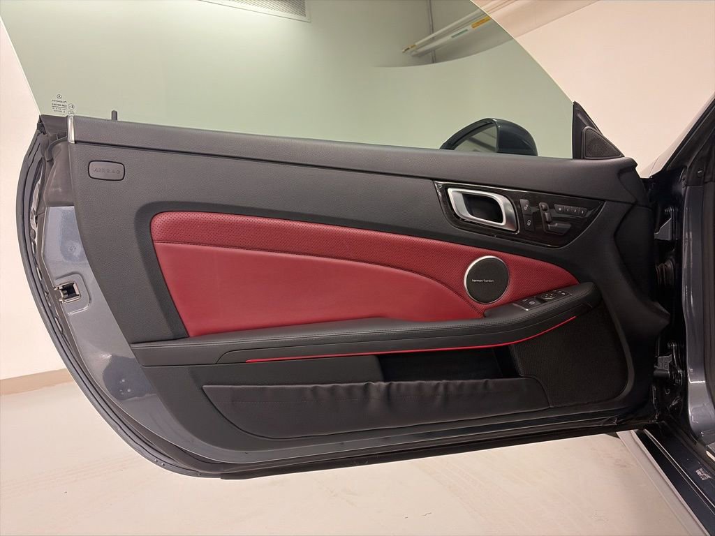 Used 2014 Mercedes-Benz SLK 250 image 16