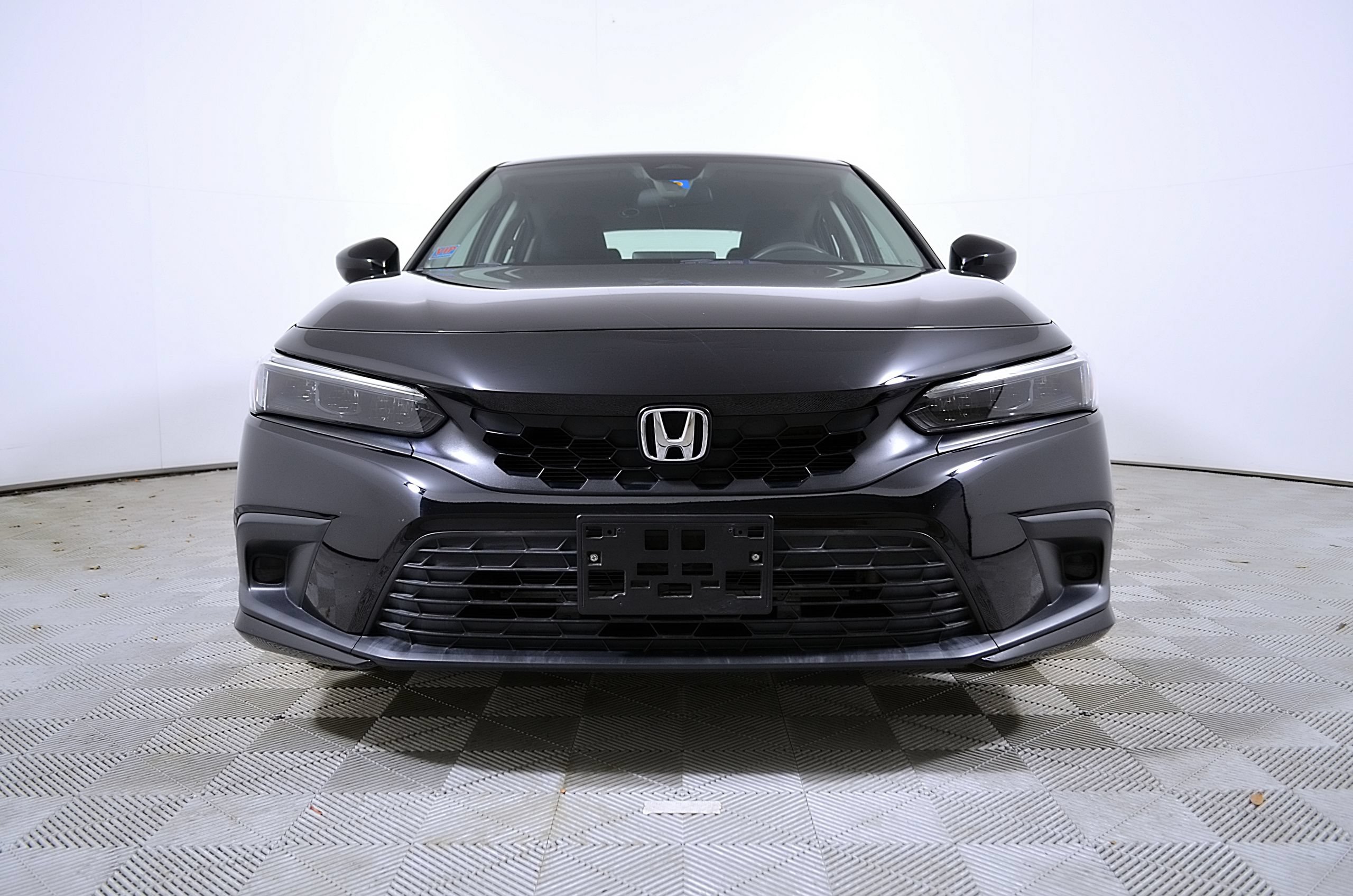 Used 2023 Honda Civic LX image 6
