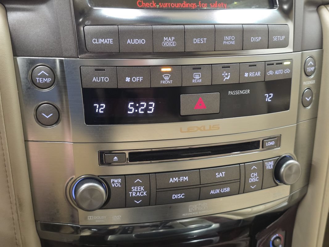 Used 2010 Lexus LX 570 4WD w/ Luxury Pkg image 44