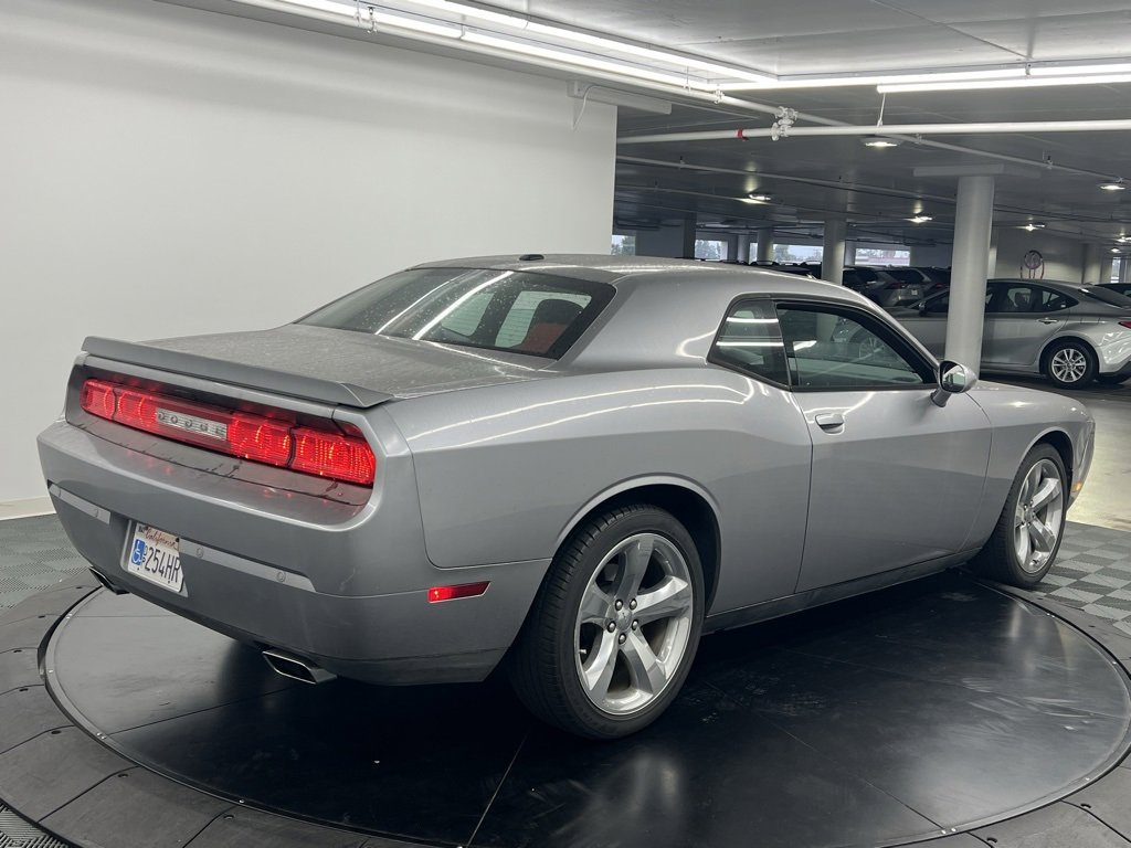 Used 2014 Dodge Challenger SXT Plus image 3