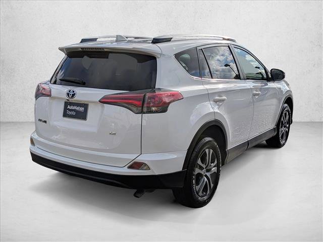 Used 2016 Toyota RAV4 LE image 5