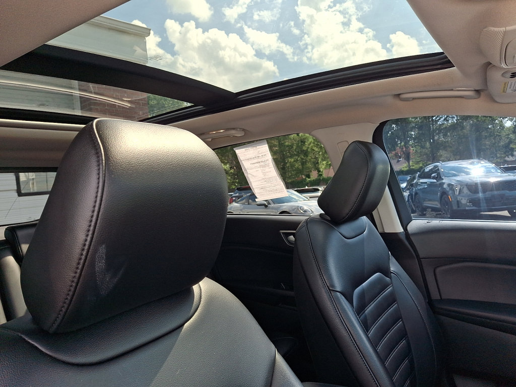 Used 2020 Ford Edge SEL w/ Convenience Package AWD/4WD image 13