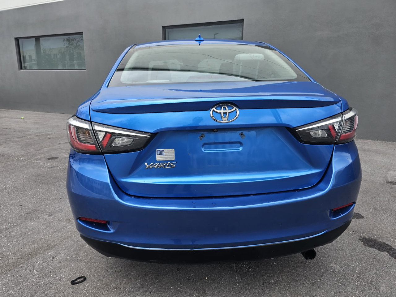 Used 2019 Toyota Yaris LE image 6