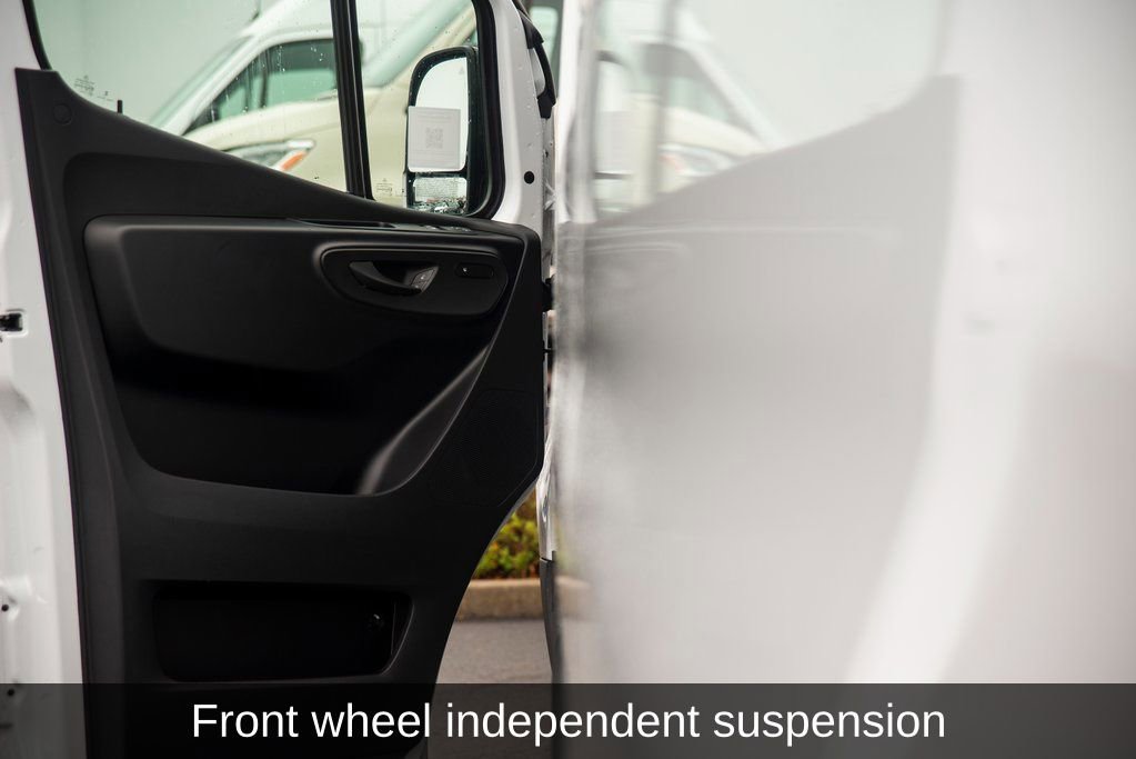 Used 2025 Mercedes-Benz Sprinter 2500 image 27