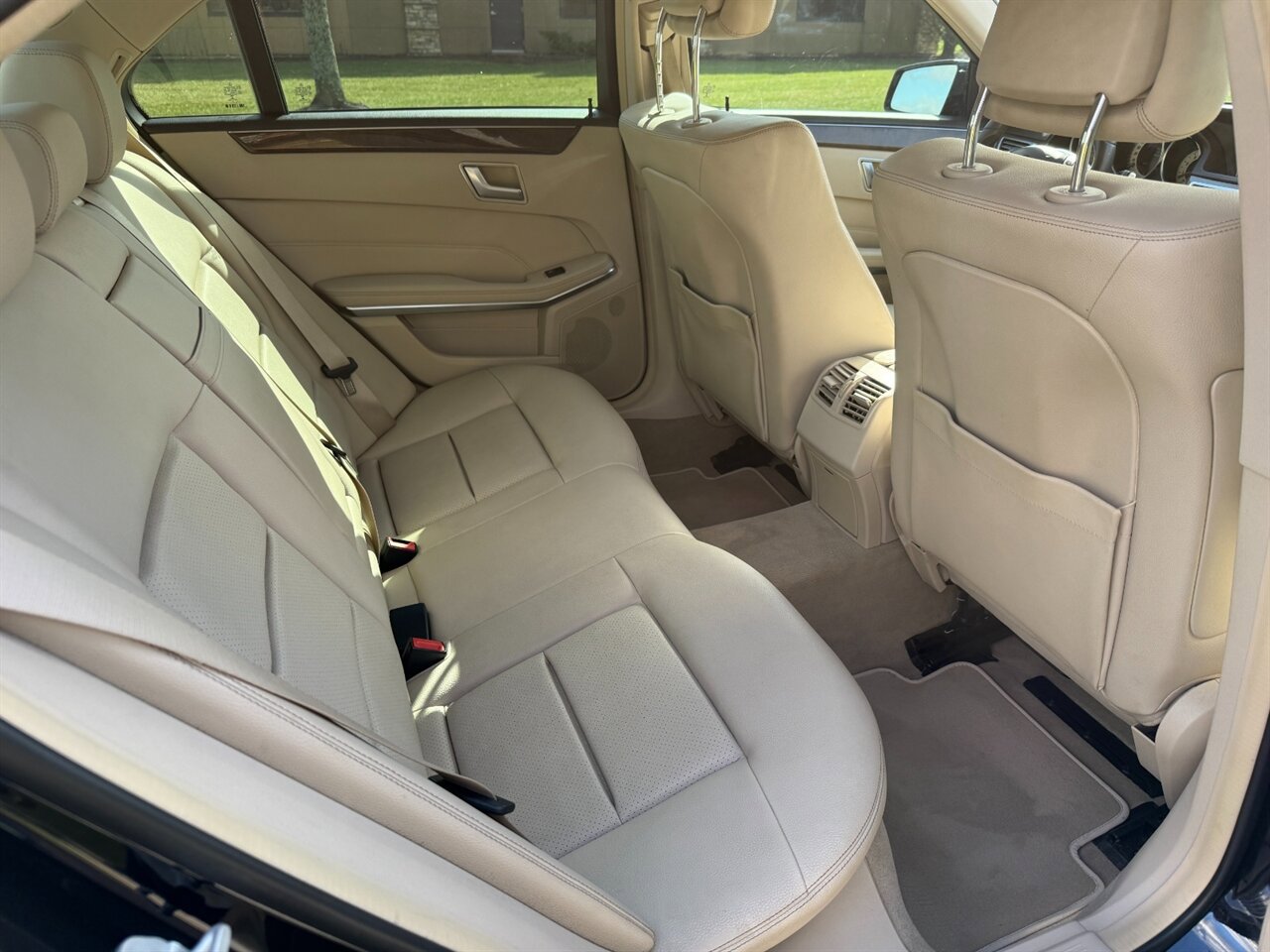 Used 2016 Mercedes-Benz E 350 Sedan image 12