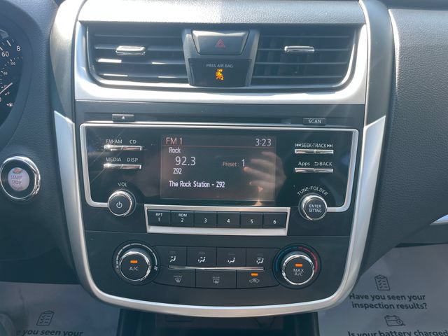 Used 2016 Nissan Altima 2.5 SR w/ LED Appearance Package FWD image 13