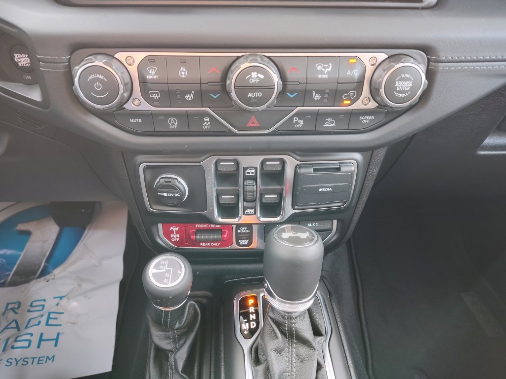 New 2026 Jeep Wrangler Unlimited Rubicon w/ Safety Group image 21