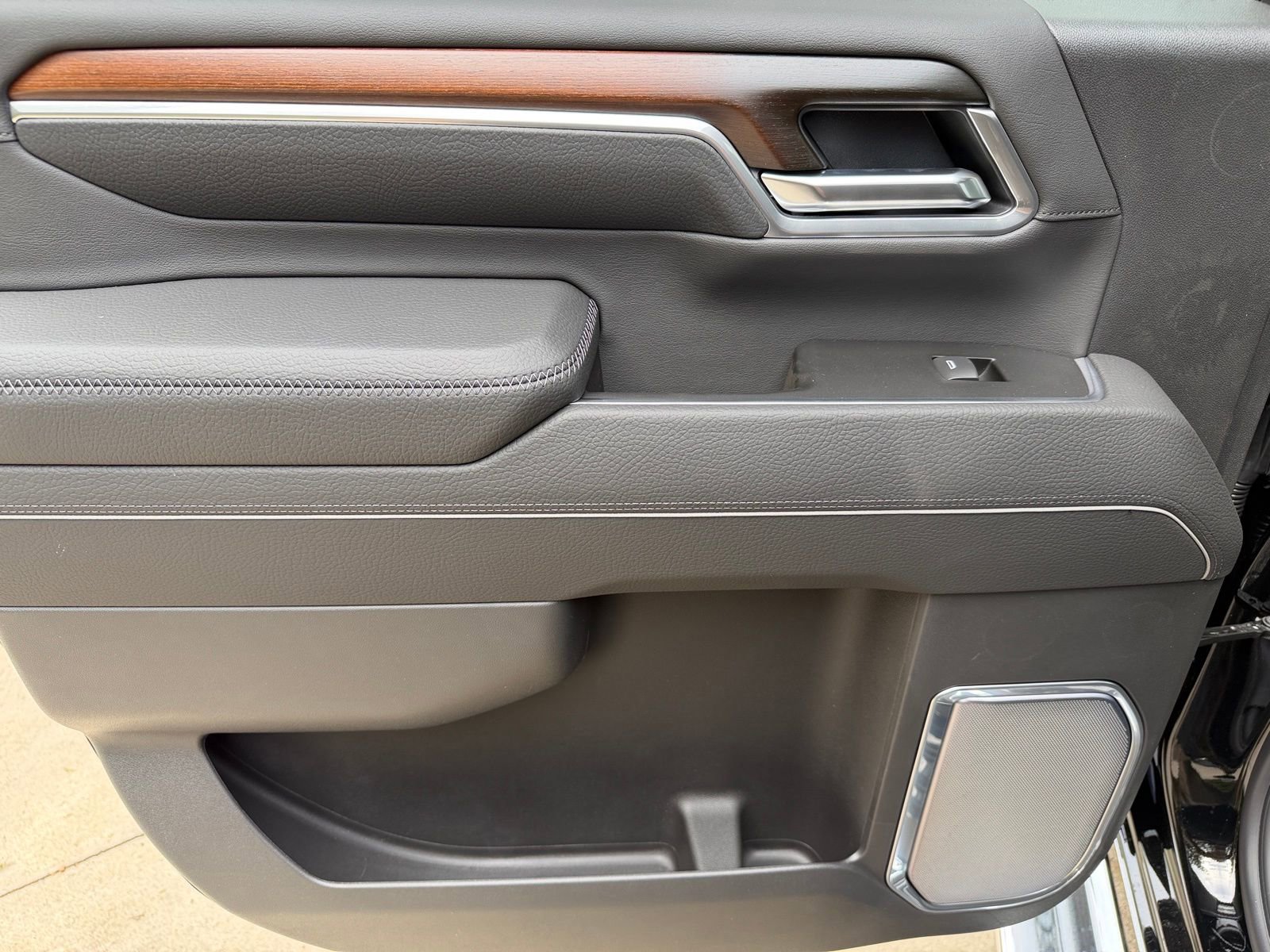 New 2026 GMC Sierra 2500 Denali w/ Denali Reserve Package image 34