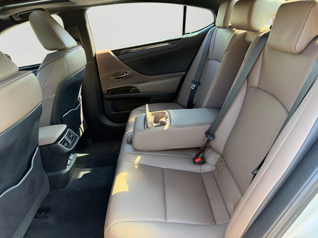 Certified 2023 Lexus ES 350 w/ Accessory Package (Z2) FWD image 11