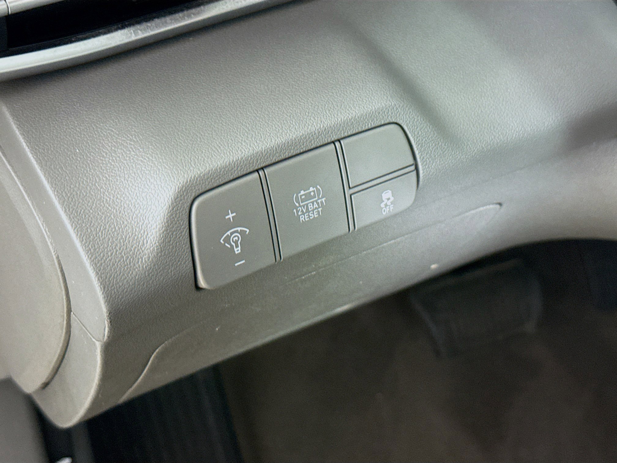 Used 2025 Hyundai Elantra Blue image 9