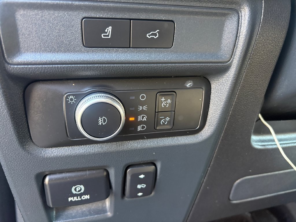 Used 2022 Ford Expedition XLT AWD/4WD image 23