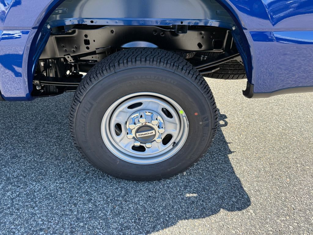 New 2026 Ford F250 XL w/ FX4 Off-Road Package image 21