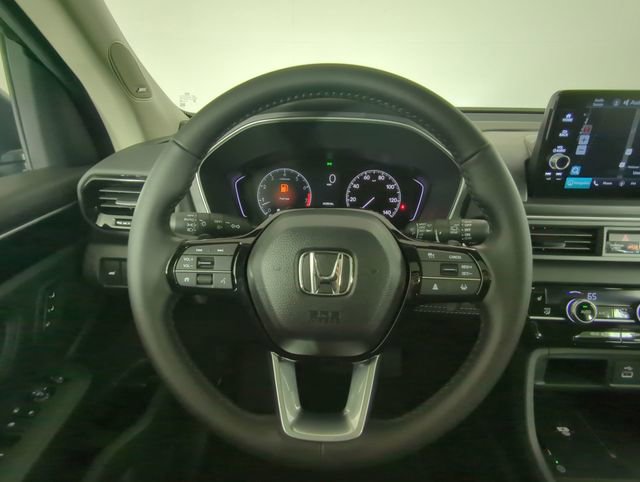 New 2025 Honda Pilot Touring image 38