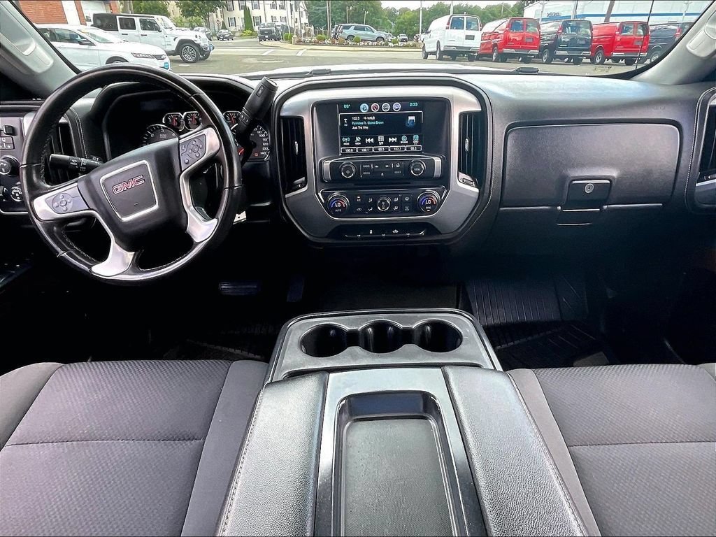 Used 2017 GMC Sierra 2500 SLE w/ HD SLE Preferred Plus Package AWD/4WD image 21