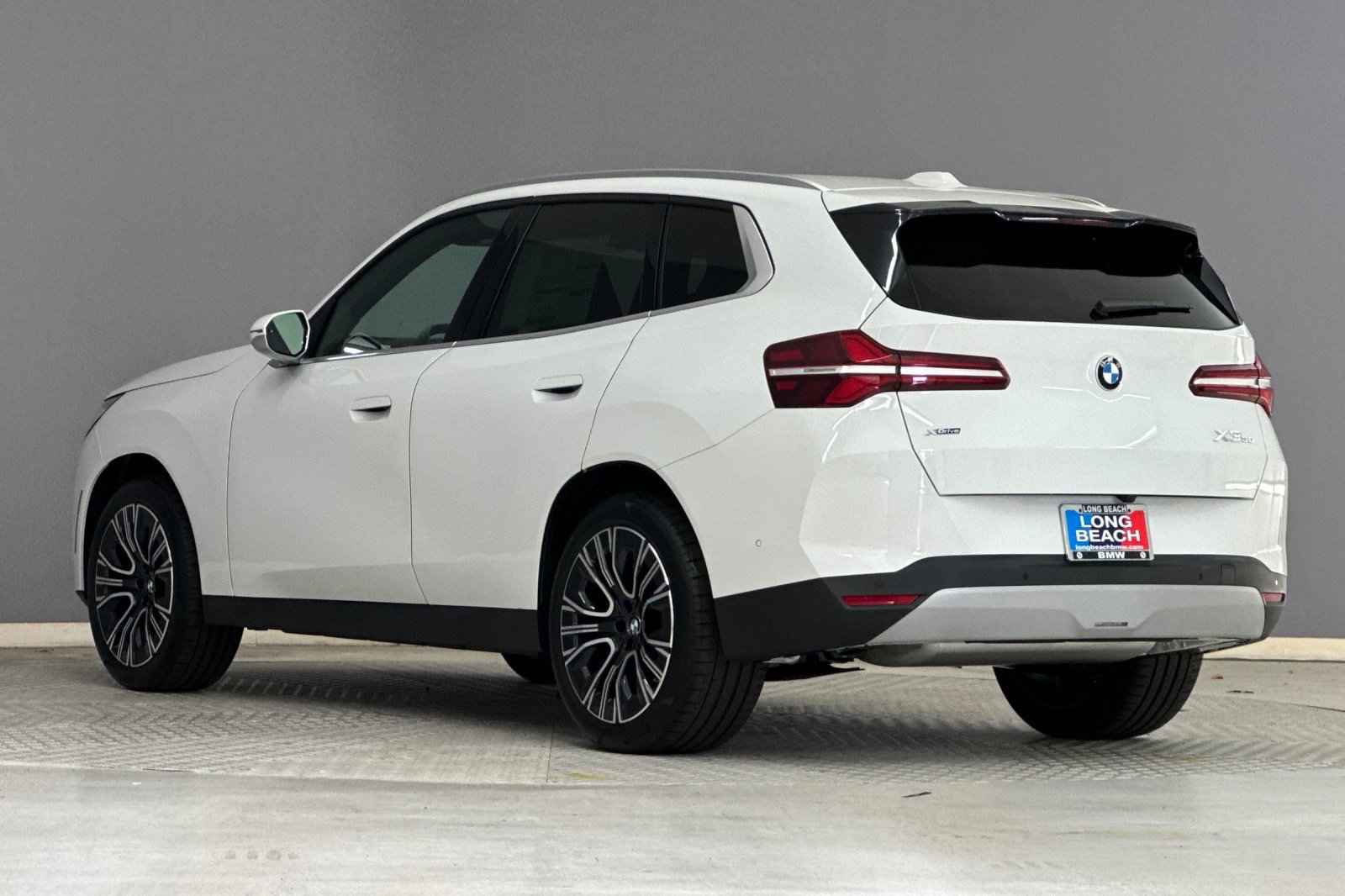 Used 2026 BMW X3 xDrive30 w/ Convenience Package image 3