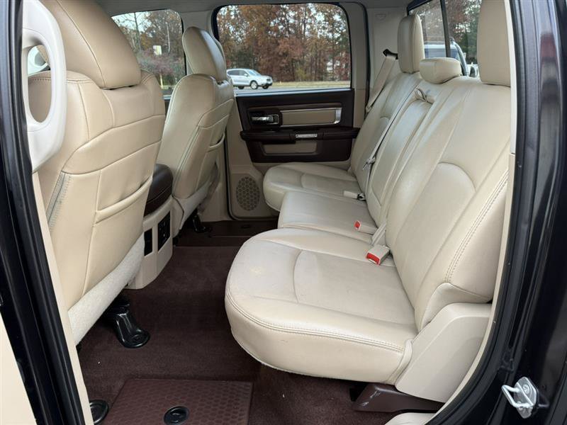 Used 2016 RAM 1500 Laramie w/ Convenience Group AWD/4WD image 22