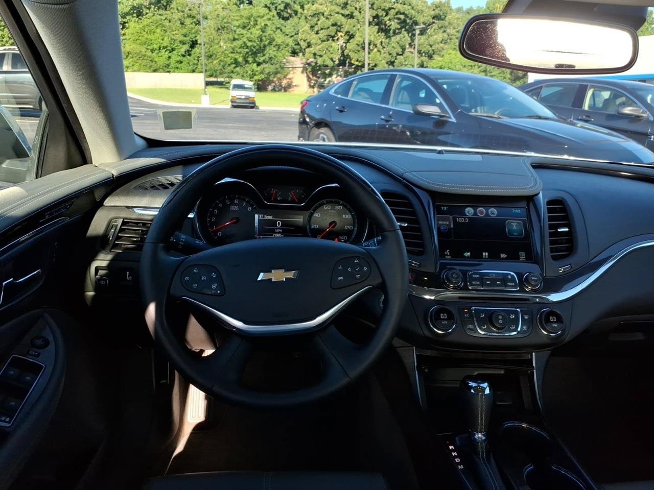 Used 2014 Chevrolet Impala LTZ FWD image 9