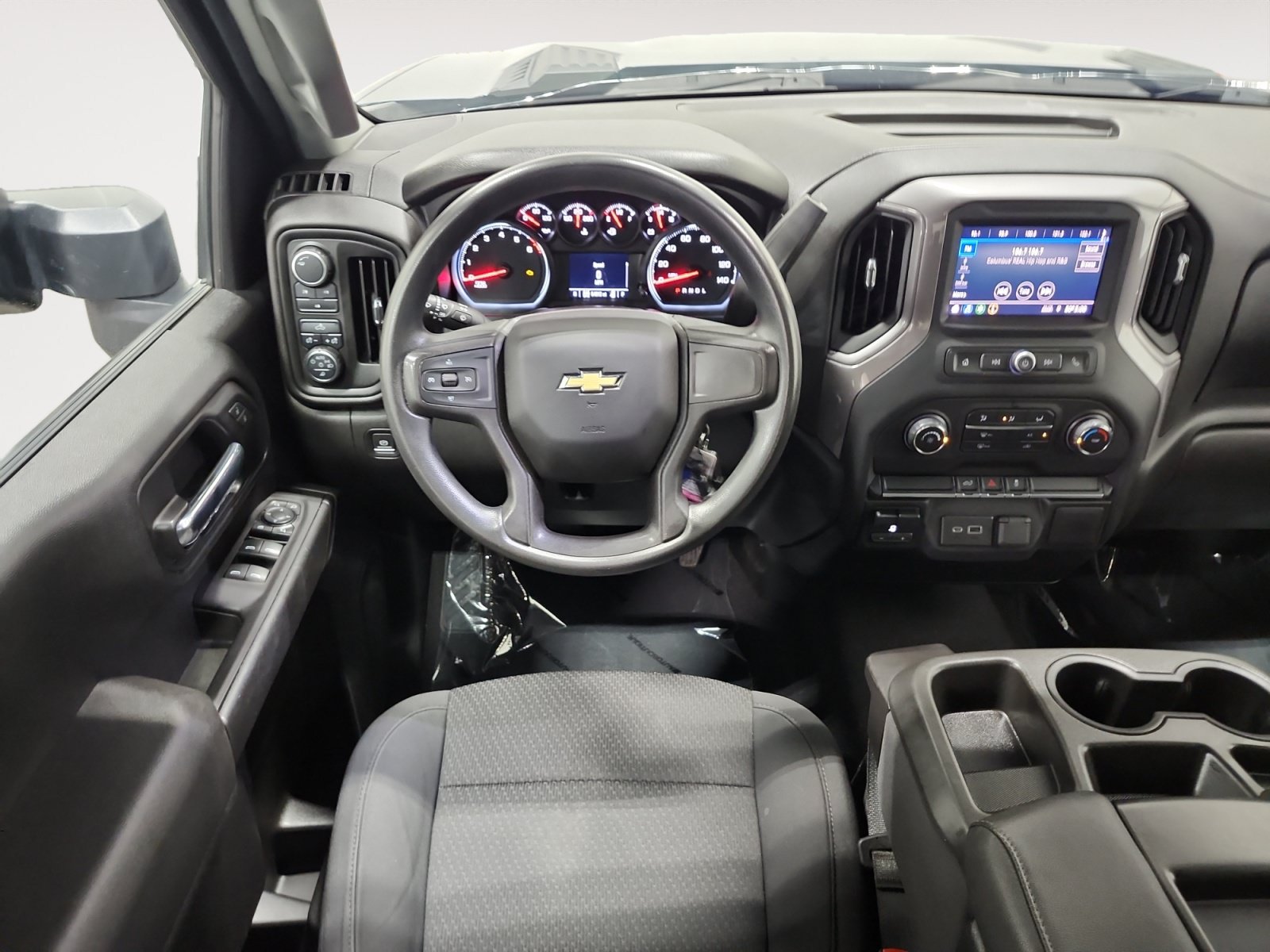 Used 2021 Chevrolet Silverado 2500 Custom w/ Custom Value Package AWD/4WD image 11