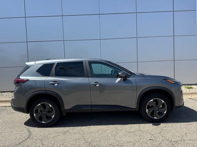 Used 2024 Nissan Rogue SV image 33