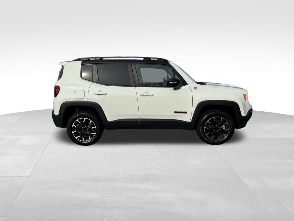 Used 2023 Jeep Renegade Trailhawk image 9