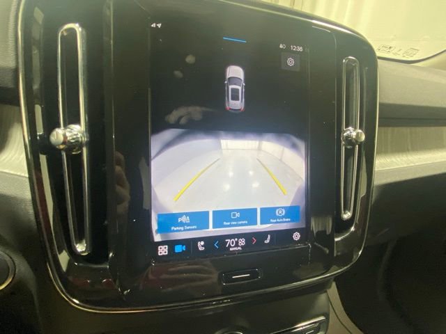 Certified 2025 Volvo XC40 B5 Core AWD/4WD image 25