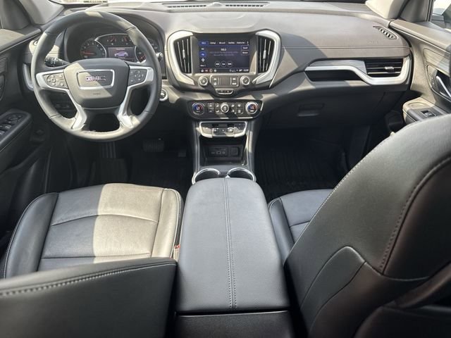 Used 2023 GMC Terrain SLT w/ Tech Package image 20