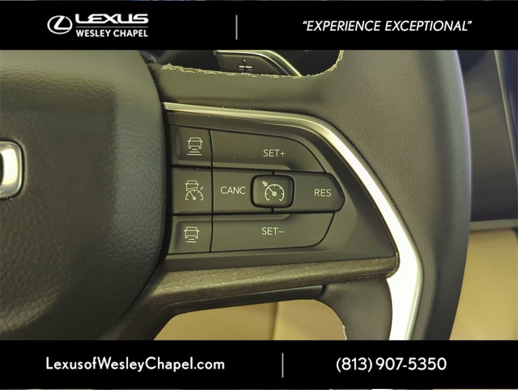 Used 2025 Jeep Grand Cherokee Limited w/ Trailer Tow Package image 28