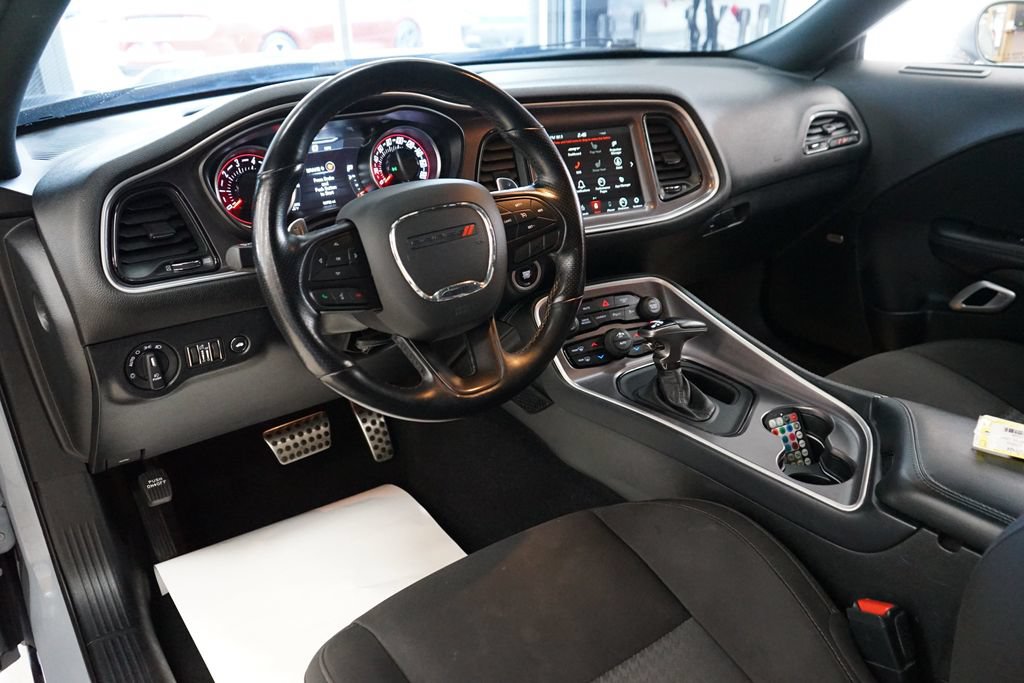 Used 2022 Dodge Challenger R/T Scat Pack RWD image 46