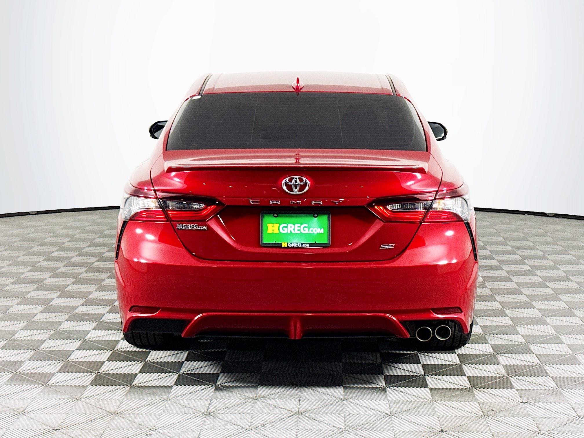 Used 2023 Toyota Camry SE w/ Cold Weather Package FWD image 7