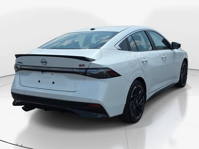 New 2026 Nissan Sentra SR w/ SR Premium Package FWD image 4