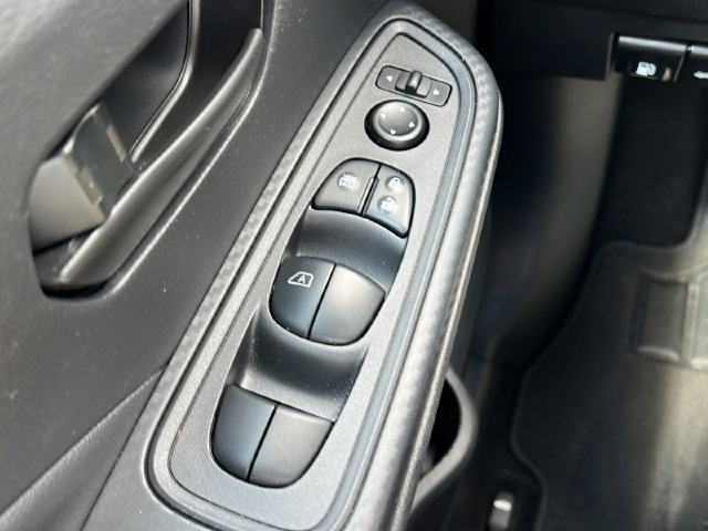 Used 2024 Nissan Versa S w/ Trunk Package FWD image 20