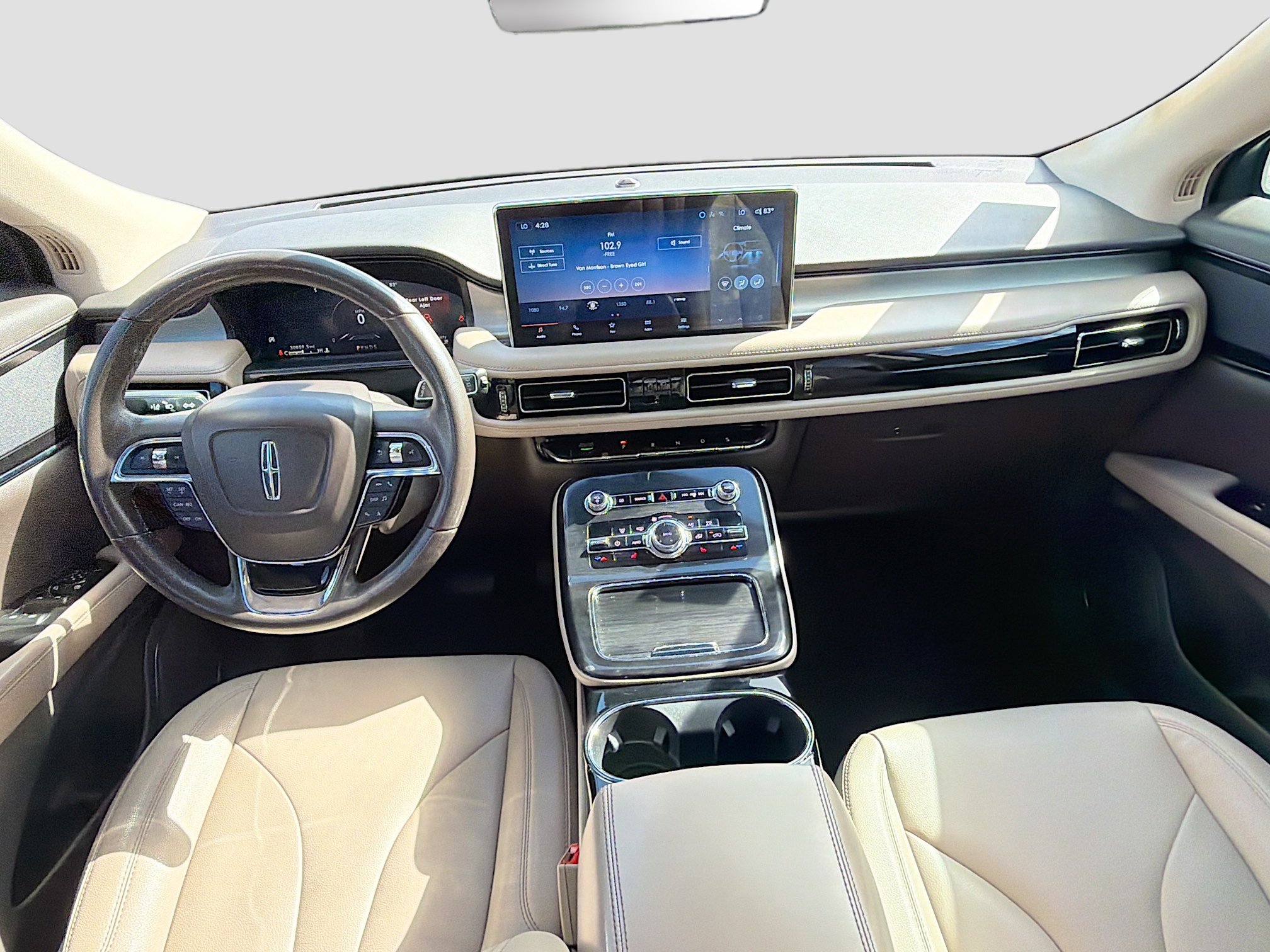 Used 2021 Lincoln Nautilus FWD image 16