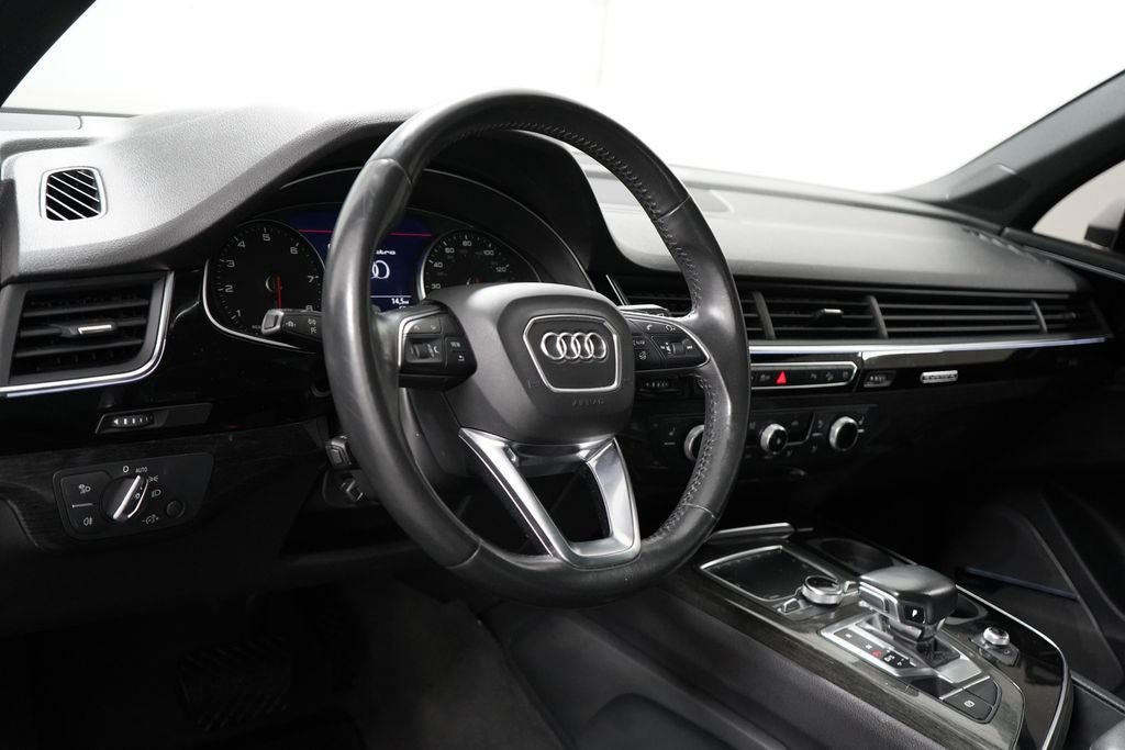 Used 2018 Audi Q7 3.0T Premium Plus AWD/4WD image 12