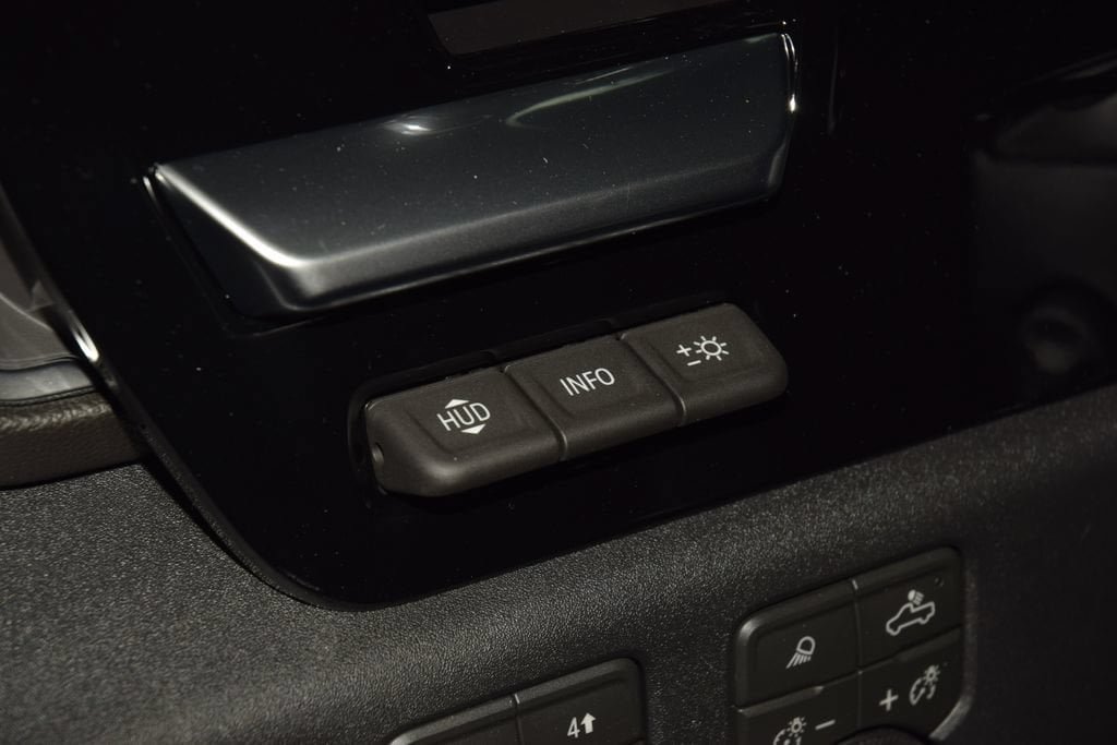 New 2026 Chevrolet Silverado 1500 High Country w/ Technology Package AWD/4WD image 37