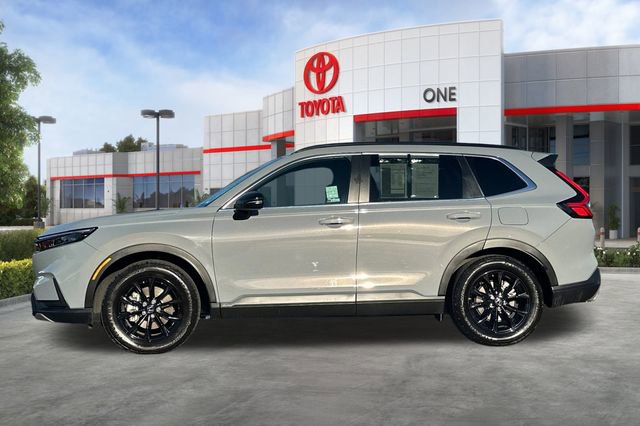 Used 2025 Honda CR-V Sport image 8