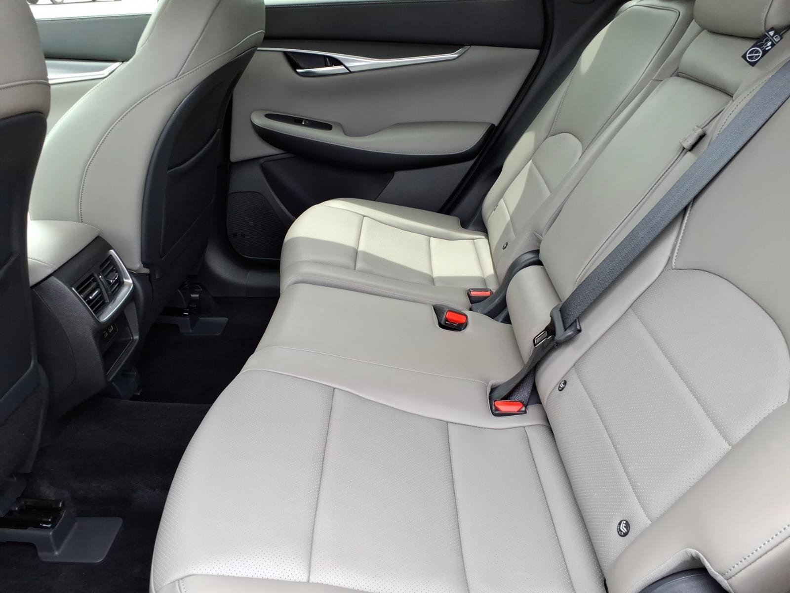 Used 2025 INFINITI QX50 Luxe AWD/4WD image 17
