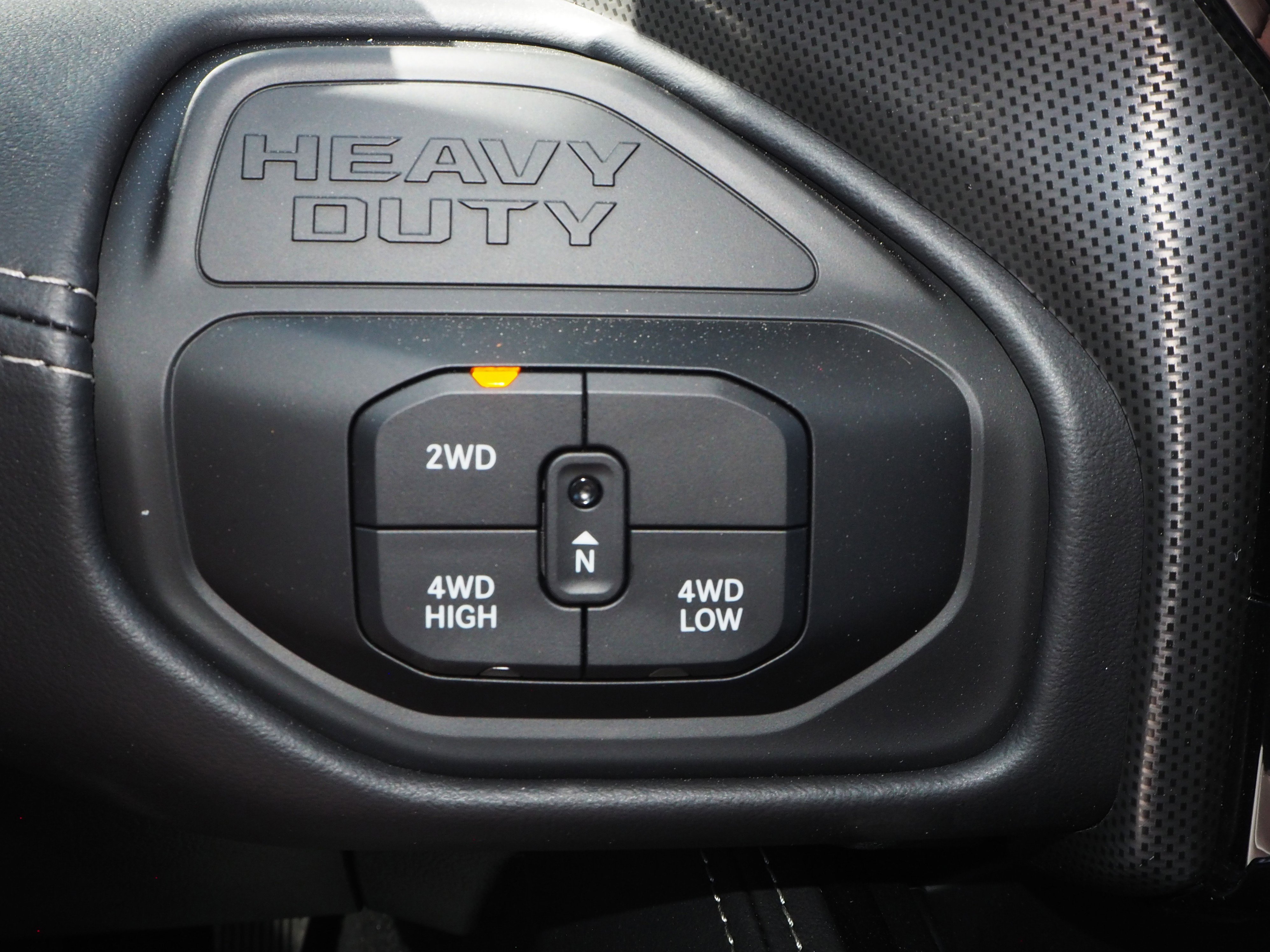 New 2025 RAM 2500 Limited AWD/4WD image 28