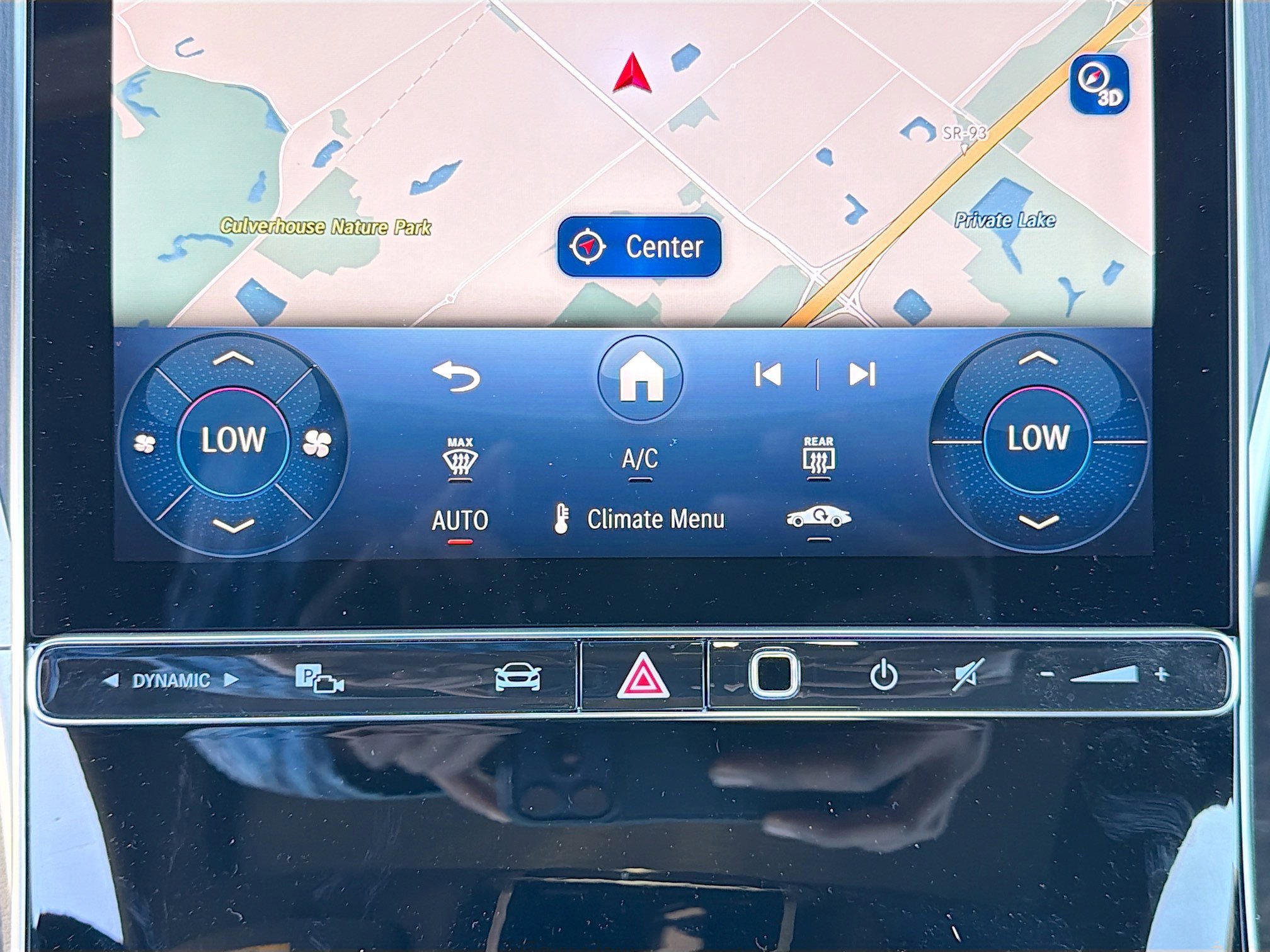 Used 2025 Mercedes-Benz CLE 300 4MATIC Coupe w/ AMG Line image 34