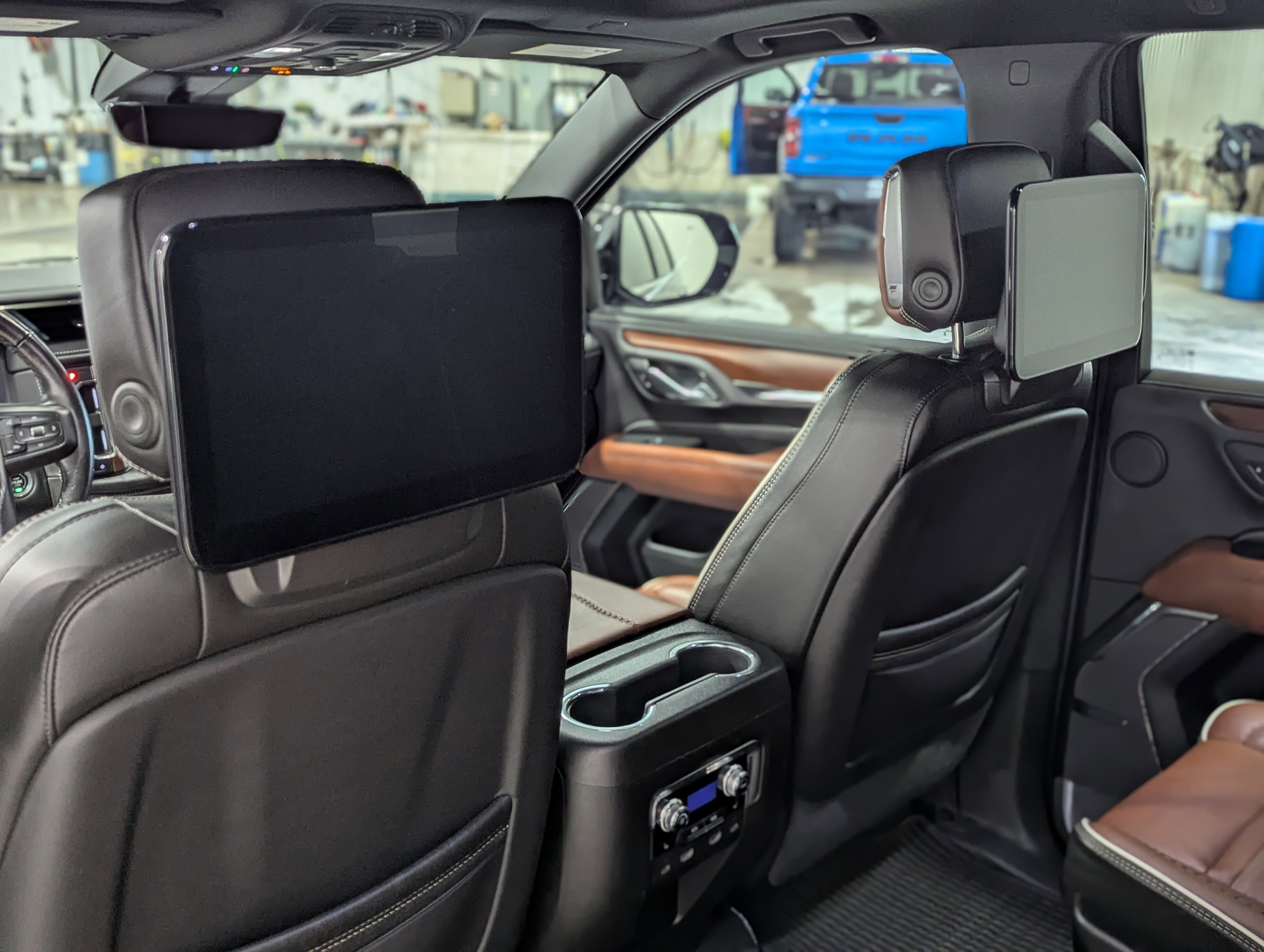 Used 2023 GMC Yukon Denali Ultimate image 15