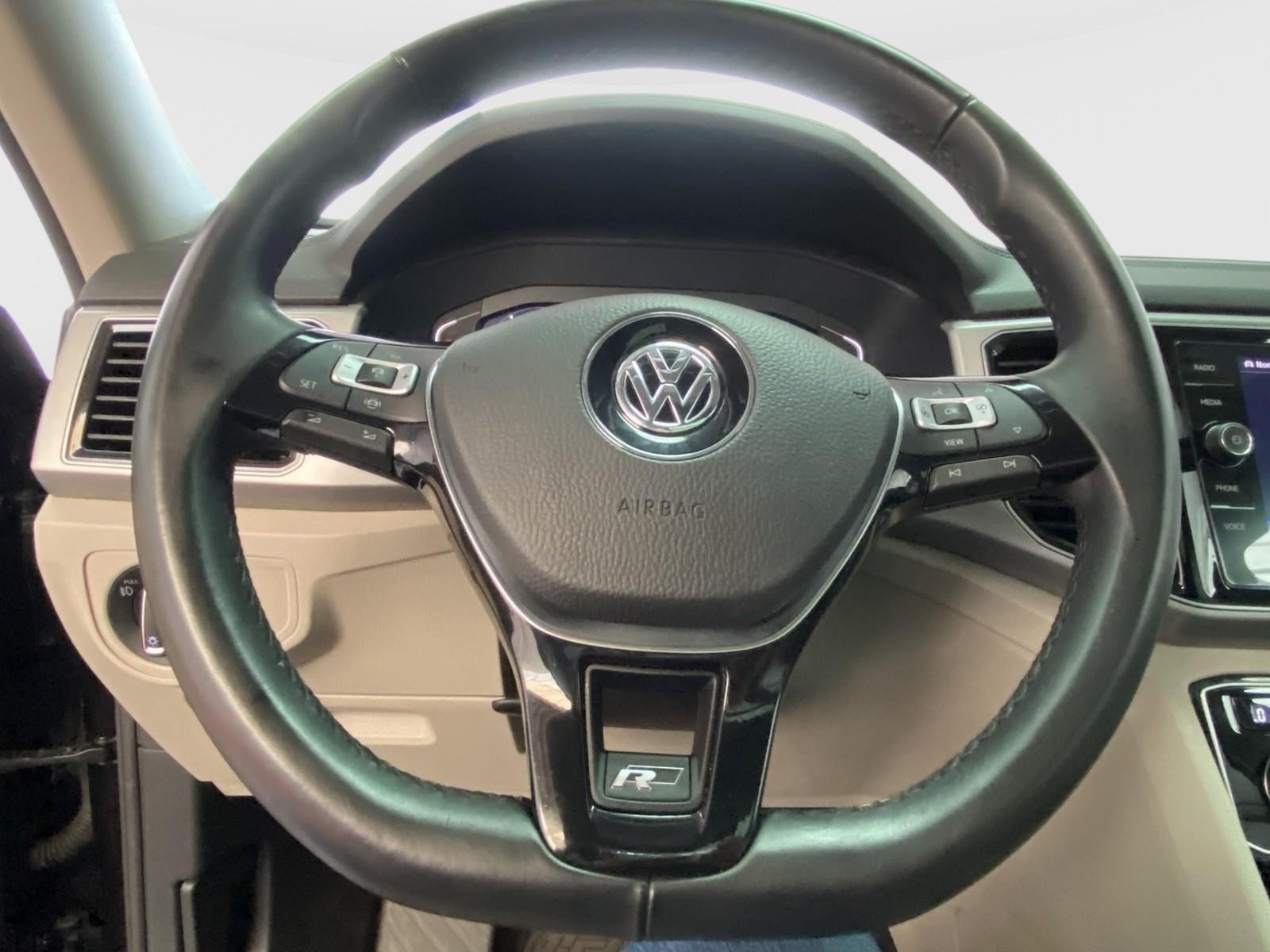 Used 2019 Volkswagen Atlas SEL R-Line AWD/4WD image 31