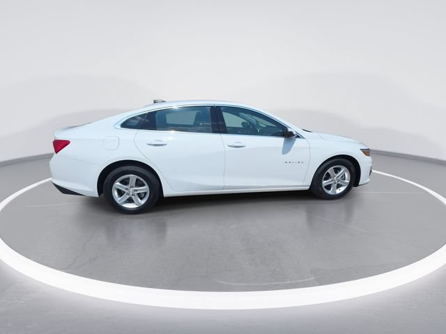 Used 2024 Chevrolet Malibu LS w/ Driver Confidence Package FWD image 9
