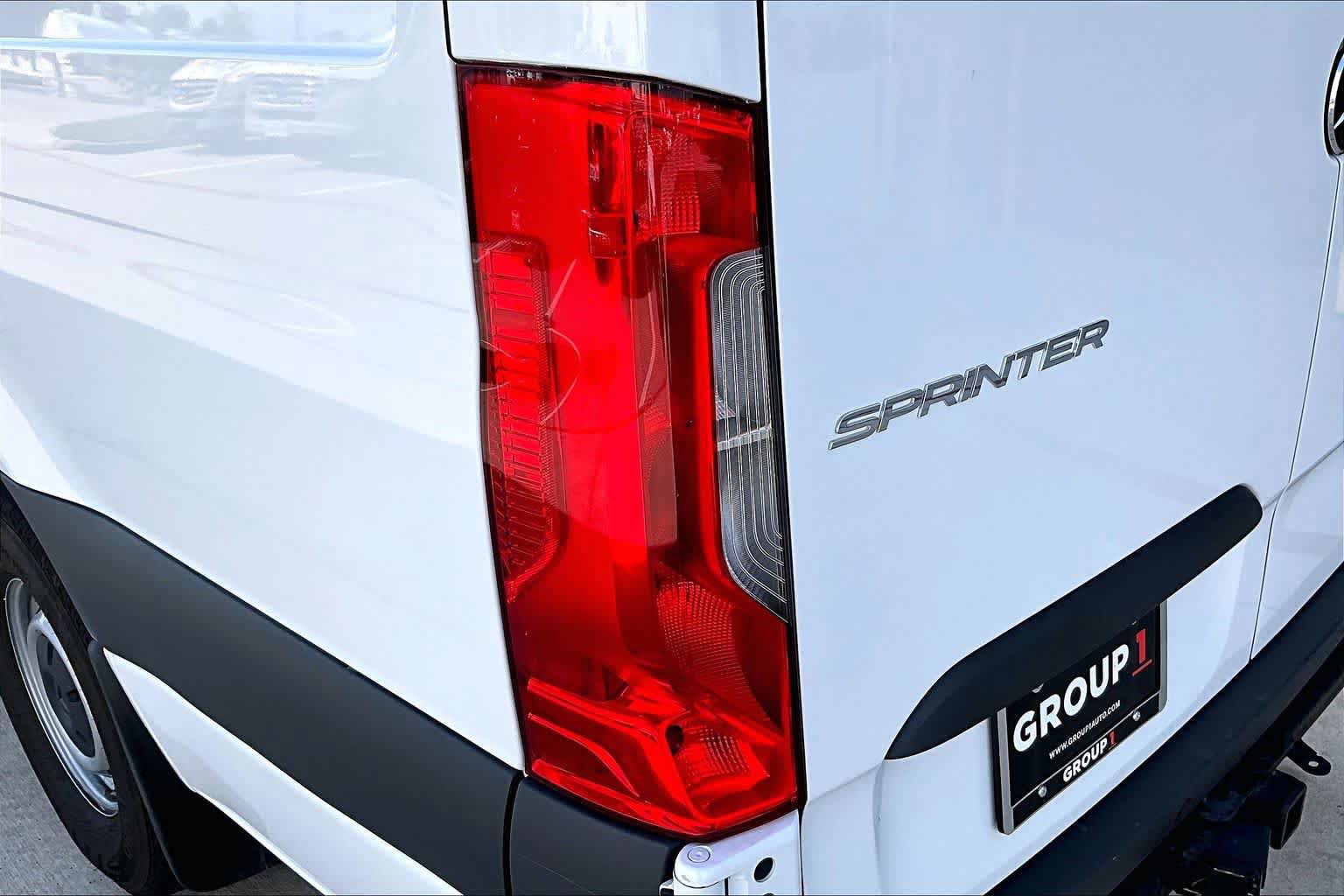 Used 2025 Mercedes-Benz Sprinter 2500 image 25