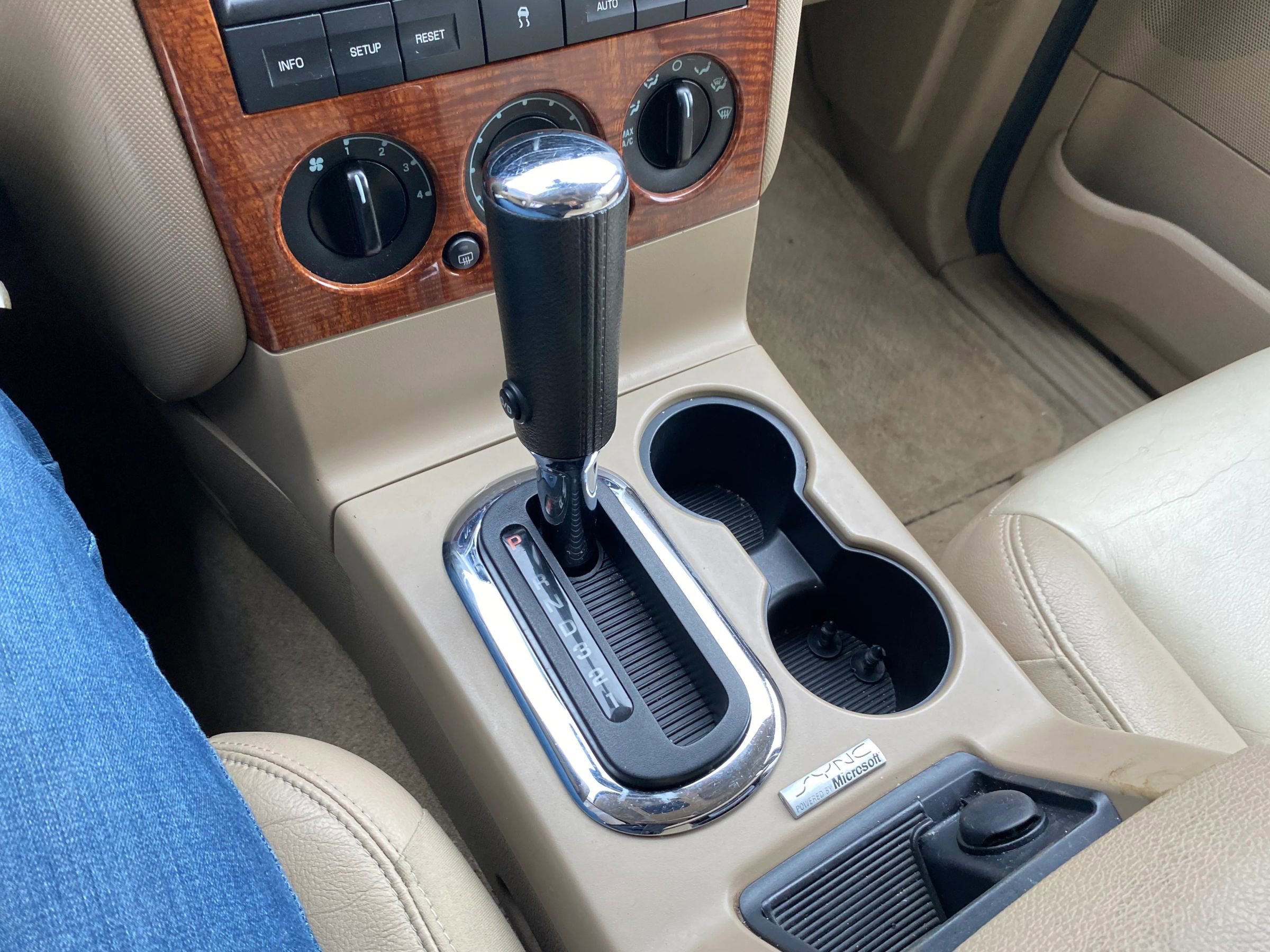 Used 2008 Ford Explorer Eddie Bauer AWD/4WD image 21