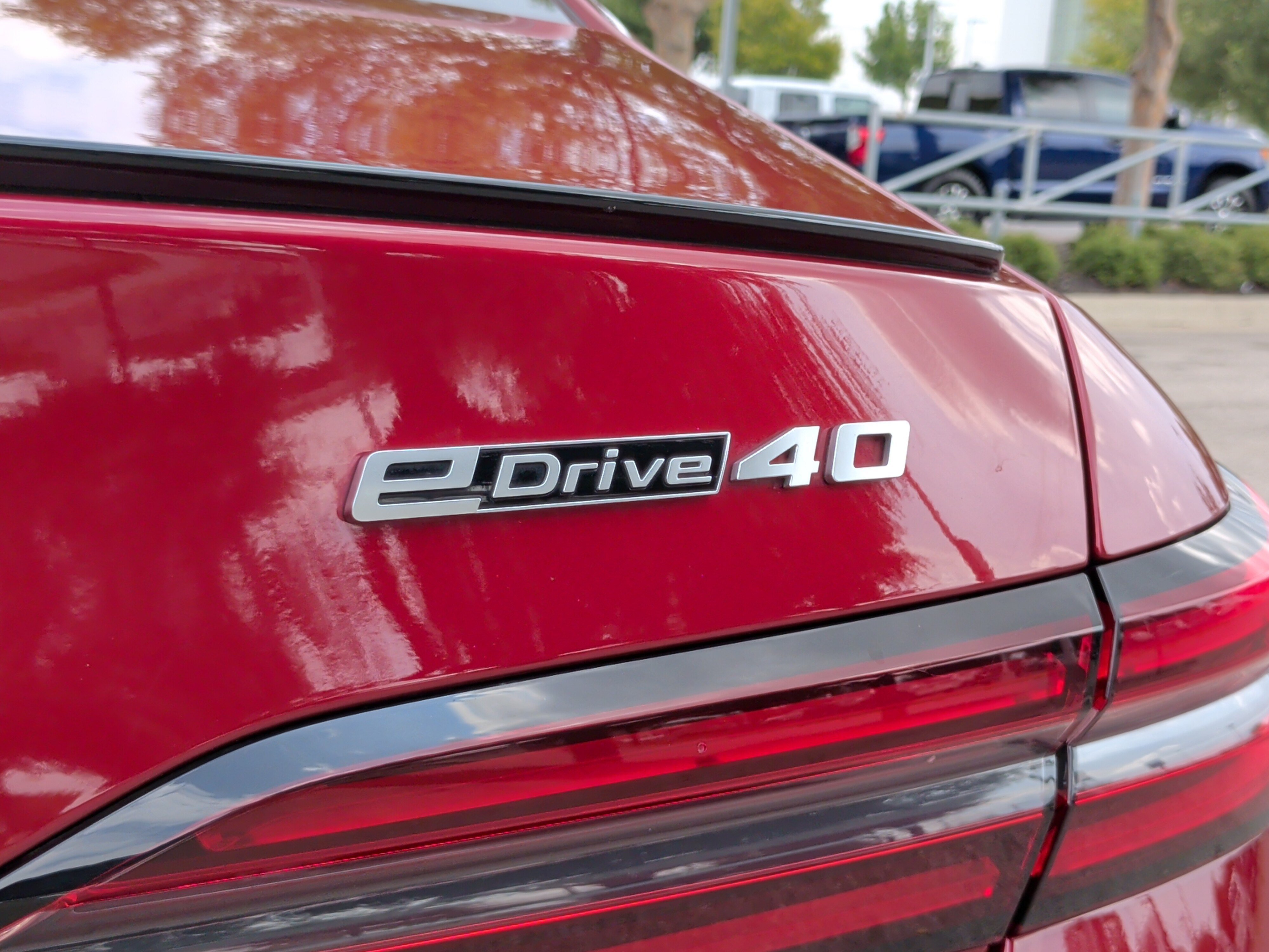 Used 2024 BMW i5 eDrive40i w/ M Sport Package RWD image 11